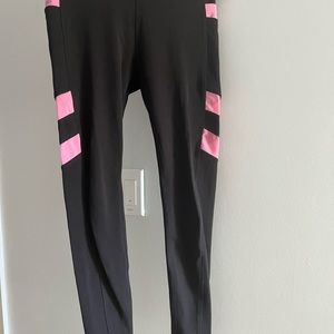 Fit leggings with pink lace details S size NEW POP fit gym leggings
